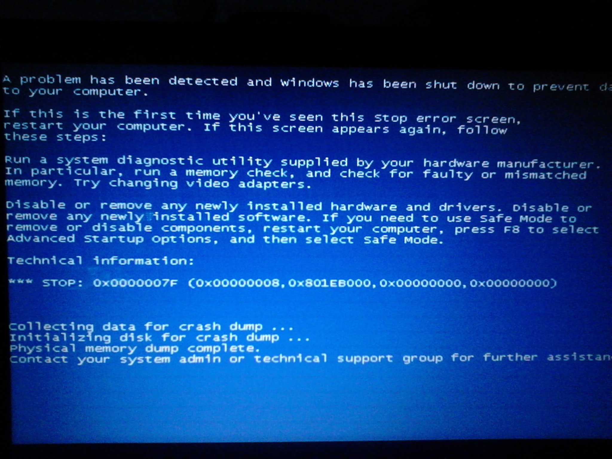 筆記本電腦藍屏無法重啟怎麼解決。急急急急！！！！！！！！！