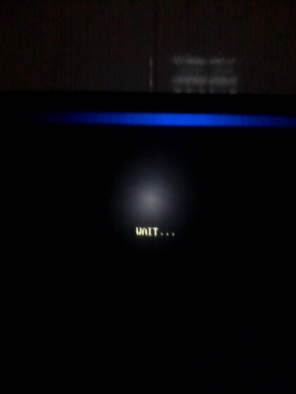 电脑开机出现windwos后黑屏