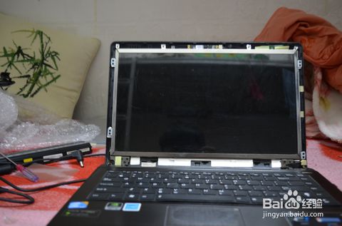 谁知道笔记本电脑屏幕坏了自己能换吗