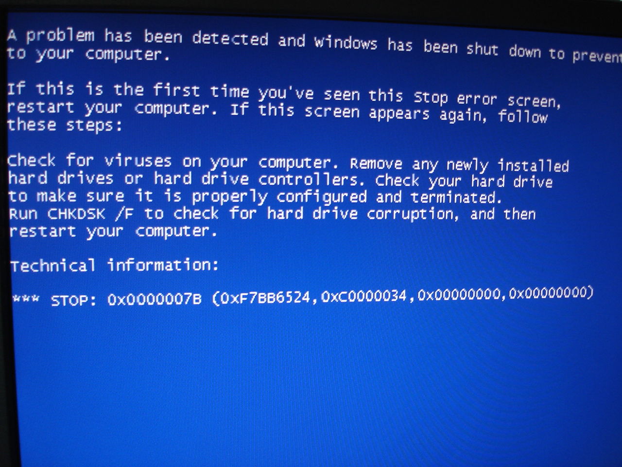 我的电脑蓝屏了   怎么装系统不用优盘？