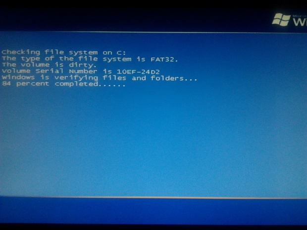 我家電腦，不知道為什麼出現藍屏，以前沒有出現過