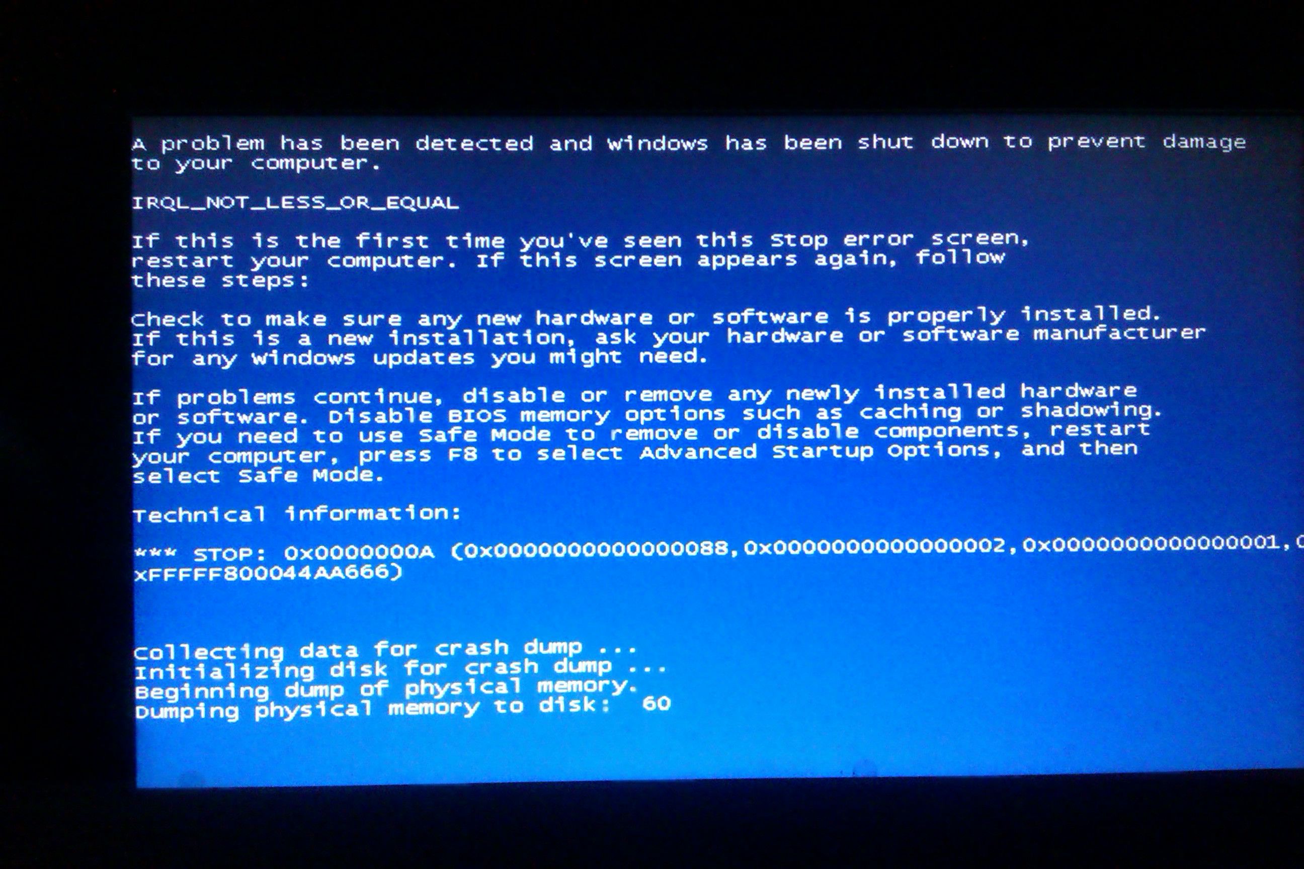 电脑运行网银蓝屏。