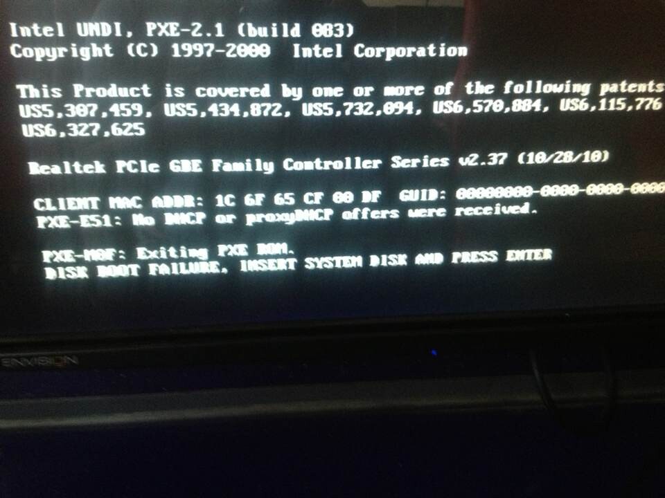为什么电脑开机屏幕显示英文进不去
