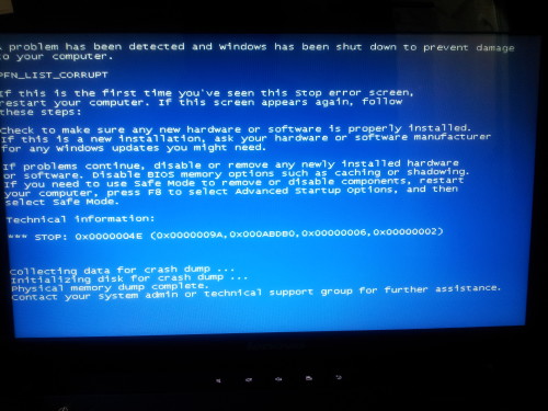 你好我的电脑用了4 年了刚系统重装了还蓝屏这是怎样回事