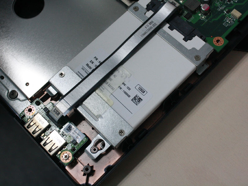 微星ge62 6qd有没有固态硬盘卡槽啊？，如果没有，可不可以机械卡槽改装？