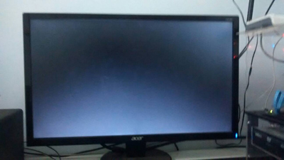 电脑显示器过热黑屏怎么办？