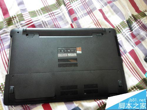 请问华硕R513CL337型号的笔记本电脑 硬盘内存机械硬盘和固态硬盘各容量如何分布？