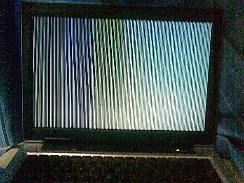 我电脑显示屏有波纹