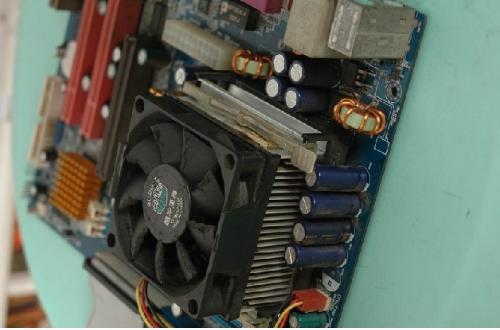 网友，这个CPU风扇多少钱？怎么拆？