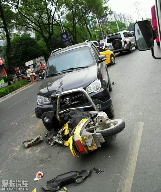 在上班的路上看到SWM標誌的車，很不錯，這是款什麼車呢？？