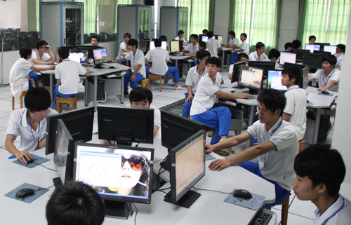 国内哪些学校的计算机系最好？