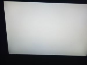 电脑屏幕白白的 屏幕关了重开也是(图1)