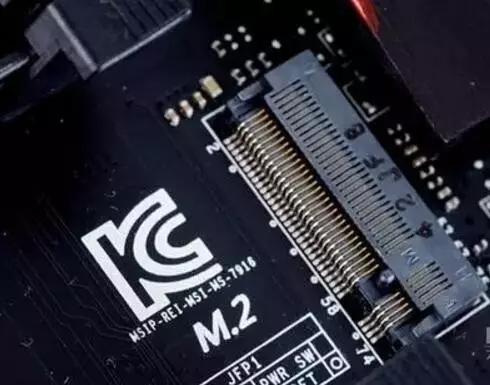固态硬盘SATA M.2 PCI-E哪种接口的固态速度最快？(2)