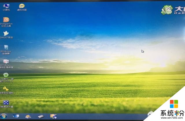 电脑中有固态硬盘和机械硬盘，各有一套win10系统，如何去掉机械硬盘中的那套系统？(6)