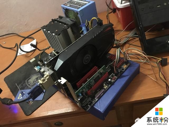 电脑主机正常显示屏不亮是什么问题（沈阳电脑主机一切正常显示屏不亮）