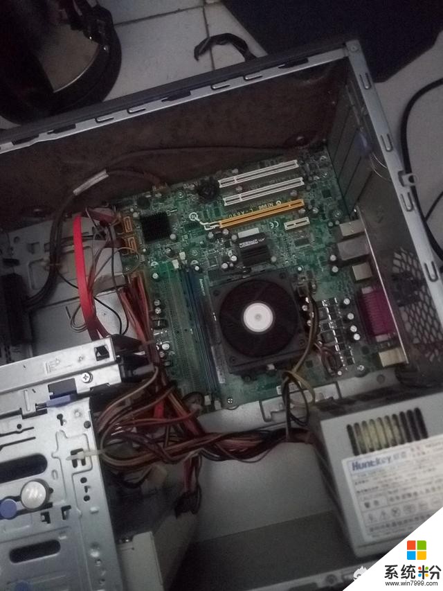 老電腦xp係統升級成windows7係統的過程中卡住了，應該怎麼解決？(圖1)