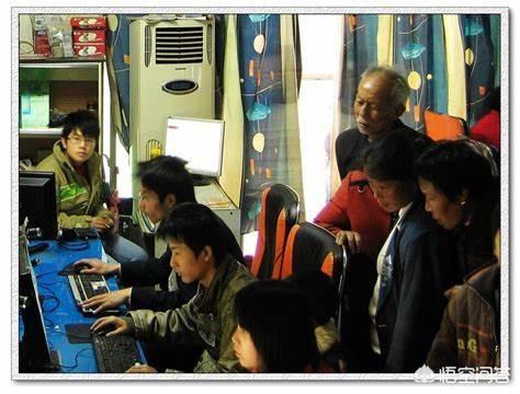十几年前就有专家预言电视将被电脑取代，然而现在电视仍是家庭标配，它到底有啥魅力？(2)