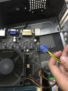电脑插上ATX12V开不了机的不插上就可以开机但是没插上ATX12V开了也没用(图1)