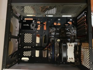 对于这台微星电脑，机械硬盘应该安装在机箱什么位置(图1)