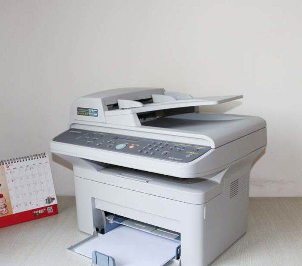 公司刚成立想买台打印机，好用又便宜的办公打印一体机有没有呀？(图1)