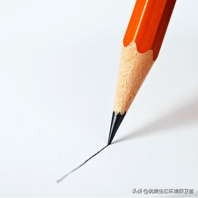 NASA花了数百万开发太空笔，圆珠笔为什么不能用？(2)