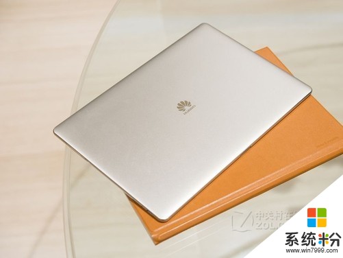 HUAWEI MateBook(M5/8GB/256GB)能外接显示器吗？(图1)